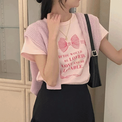 핑크 프린팅티셔츠 라운드넥 반팔 티셔츠 기본 레이어드 이너 데이트룩